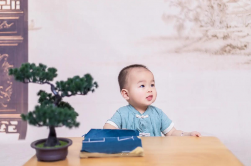 沙河宝宝眼屎多是什么原因 沙河宝宝眼屎多是什么原因